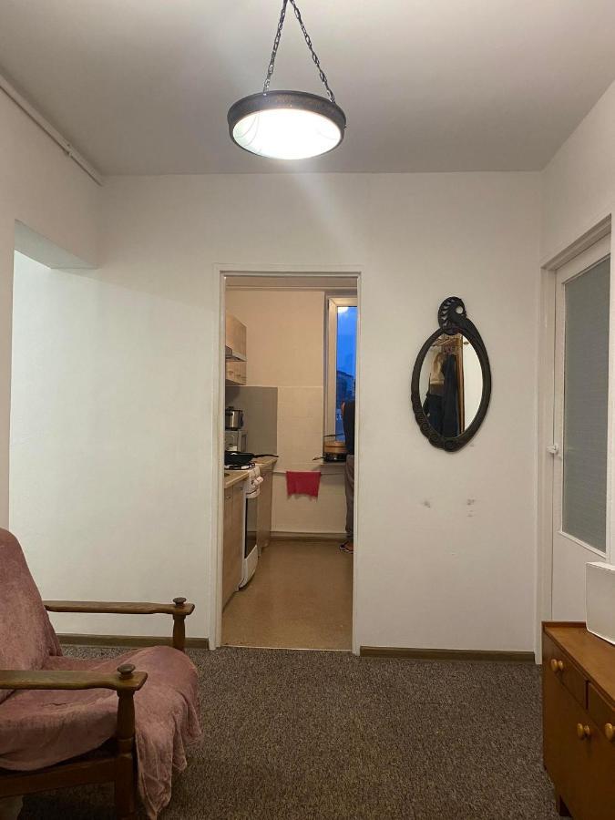 Comfortable 3 Bedroom Rental Unit With A Cozy Balcony In Center Warsaw Exterior photo